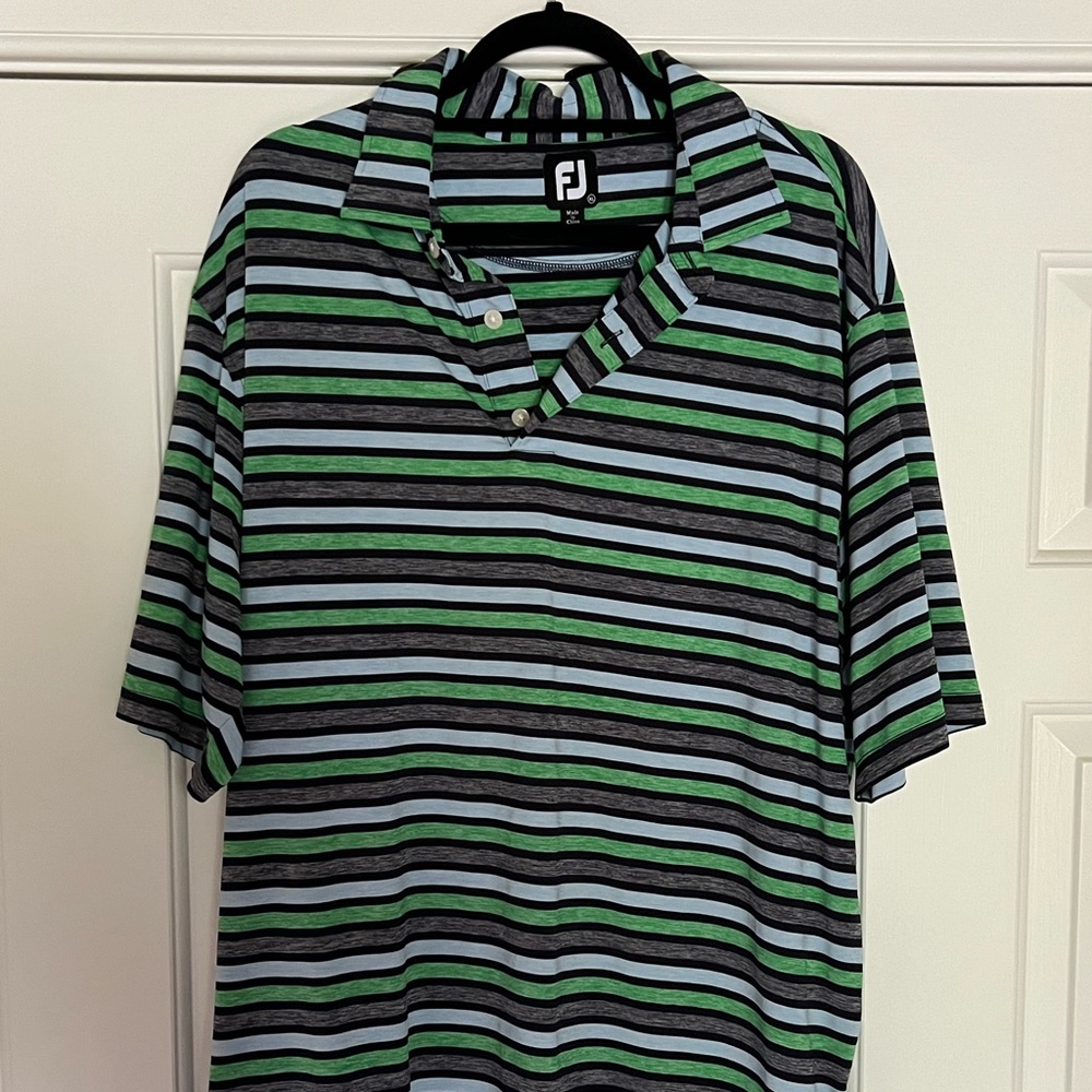 Footjoy short sleeve golf shirt, size XL